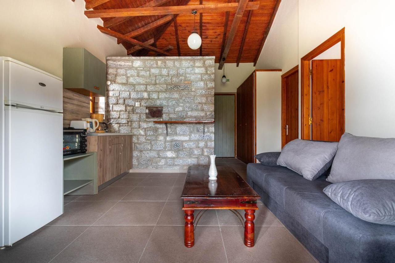 Porto Kalamitsi Stone-Built Bungalows Кардамили Экстерьер фото
